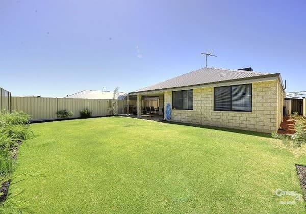 17 Highcliffe Circle, Lakelands, WA, 6210, Lakelands - Thumbnail 3
