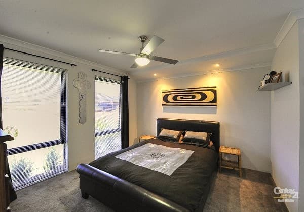 17 Highcliffe Circle, Lakelands, WA, 6210, Lakelands - Thumbnail 6