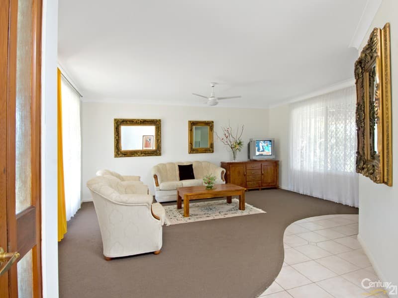 1/8 King Street, Buderim, QLD, 4556, Woombye - Thumbnail 2