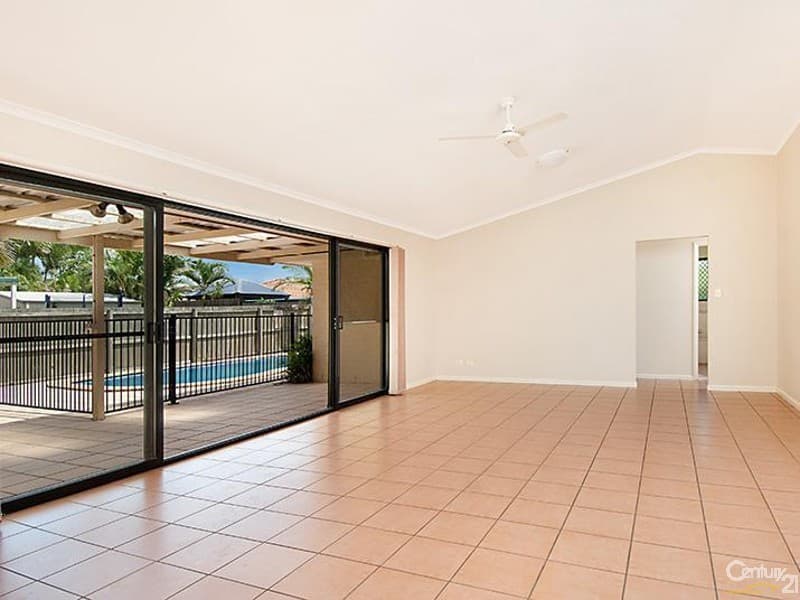 1/8 King Street, Buderim, QLD, 4556, Sippy Downs - Thumbnail 2