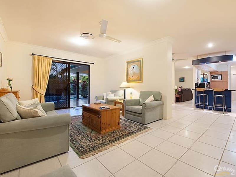 1/8 King Street, Buderim, QLD, 4556, Buderim - Thumbnail 2