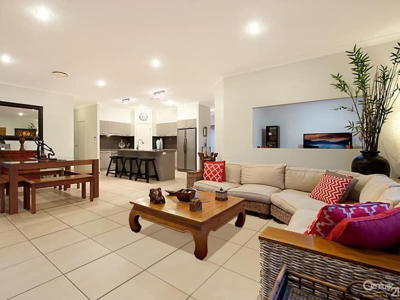 1/8 King Street, Buderim, QLD, 4556, Sippy Downs - Thumbnail 2