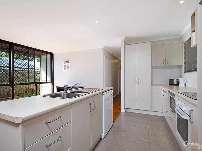 1/8 King Street, Buderim, QLD, 4556, Oxenford - Thumbnail 2