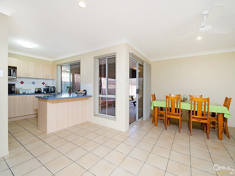 1/8 King Street, Buderim, QLD, 4556, Sippy Downs - Thumbnail 2
