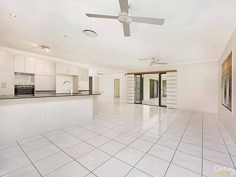 1/8 King Street, Buderim, QLD, 4556, Buderim - Thumbnail 2