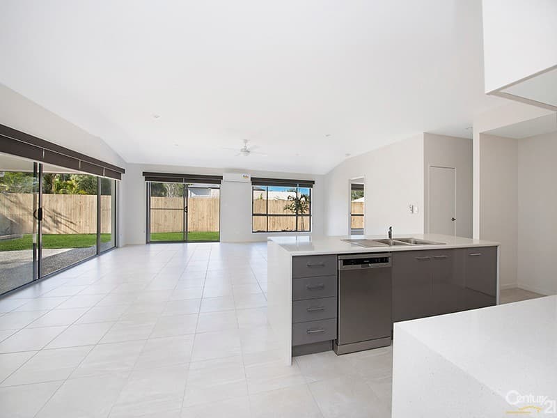 1/8 King Street, Buderim, QLD, 4556, Buderim - Thumbnail 2