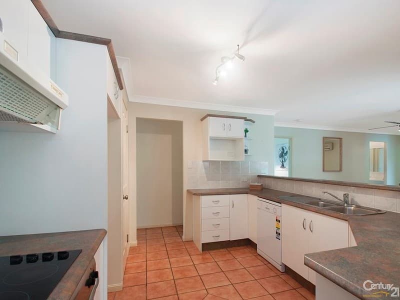 1/8 King Street, Buderim, QLD, 4556, Buderim - Thumbnail 2