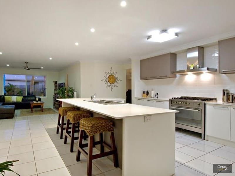 1/8 King Street, Buderim, QLD, 4556, Sippy Downs - Thumbnail 2
