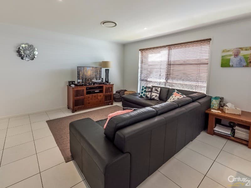 1/8 King Street, Buderim, QLD, 4556, Mountain Creek - Thumbnail 2