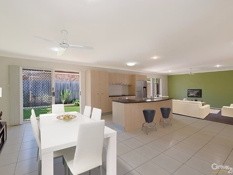 1/8 King Street, Buderim, QLD, 4556, Sippy Downs - Thumbnail 2