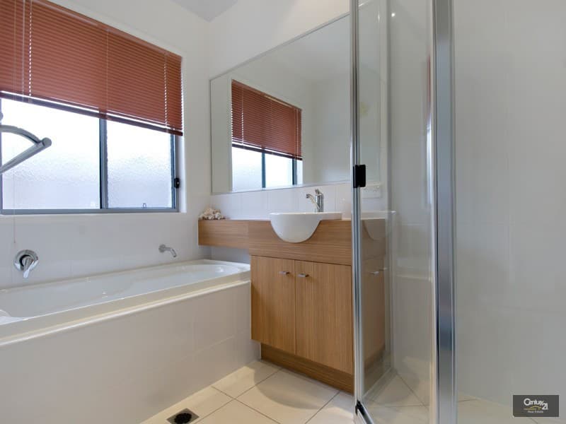 1/8 King Street, Buderim, QLD, 4556, Sippy Downs - Thumbnail 7