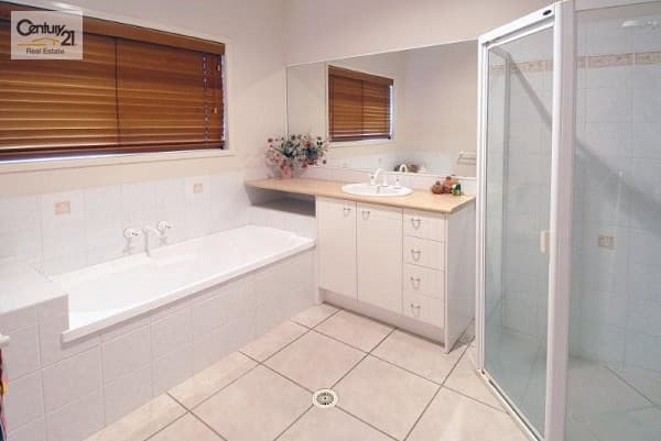 1/8 King Street, Buderim, QLD, 4556, Sippy Downs - Thumbnail 4