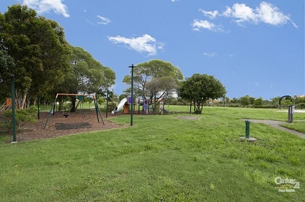 1/8 King Street, Buderim, QLD, 4556, Mountain Creek - Thumbnail 2