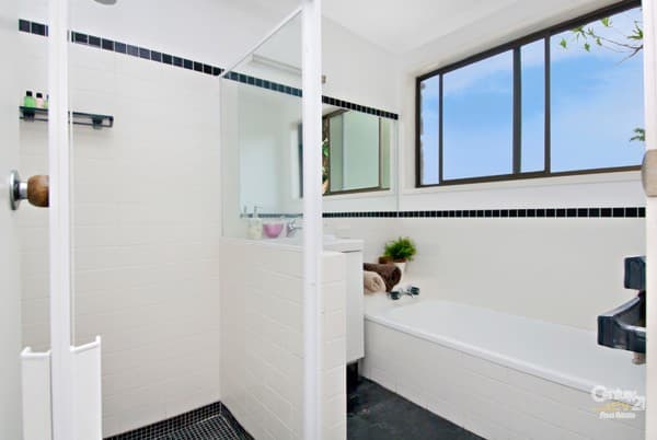 1/8 King Street, Buderim, QLD, 4556, Buderim - Thumbnail 4