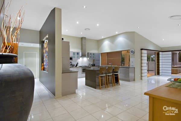 1/8 King Street, Buderim, QLD, 4556, Buderim - Thumbnail 2