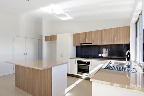 9 Parkview Drive, Little Mountain, QLD, 4551, Little Mountain - Thumbnail 3