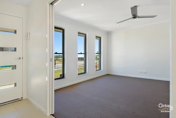9 Parkview Drive, Little Mountain, QLD, 4551, Little Mountain - Thumbnail 7