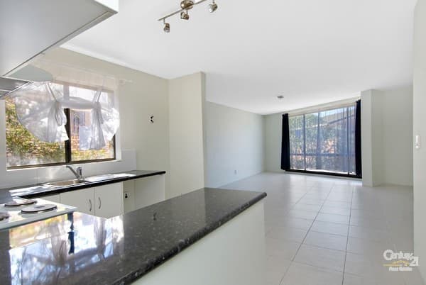 4/18 Goonawarra Drive, Mooloolaba, QLD, 4557, Mooloolaba - Image 1