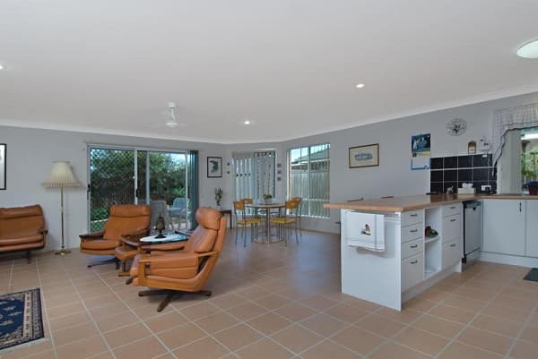 1/8 King Street, Buderim, QLD, 4556, Sippy Downs - Thumbnail 2