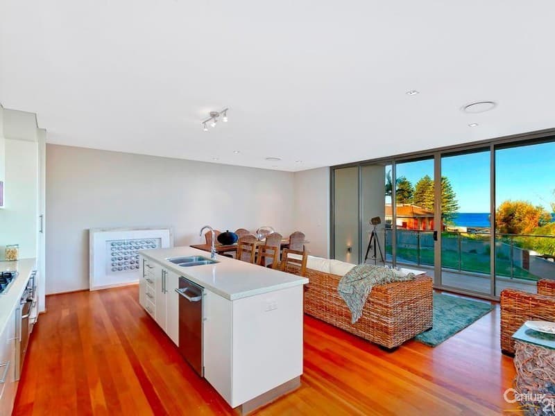 8/146 Ocean Parade, Blue Bay, NSW, 2261, Blue Bay - Thumbnail 2