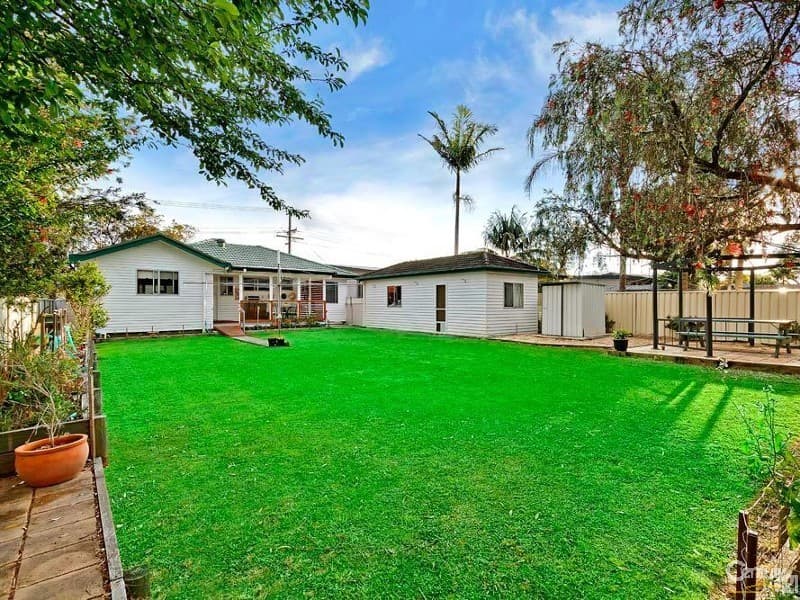 9 Oxley Road, Killarney Vale, NSW, 2261, Killarney Vale - Thumbnail 3