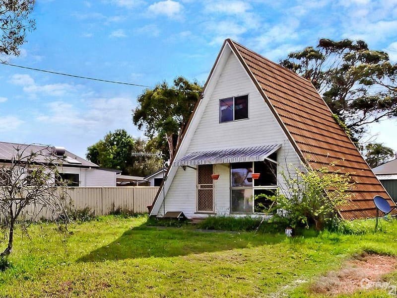 17 Flinders Avenue, Killarney Vale, NSW, 2261, Killarney Vale - Image 1