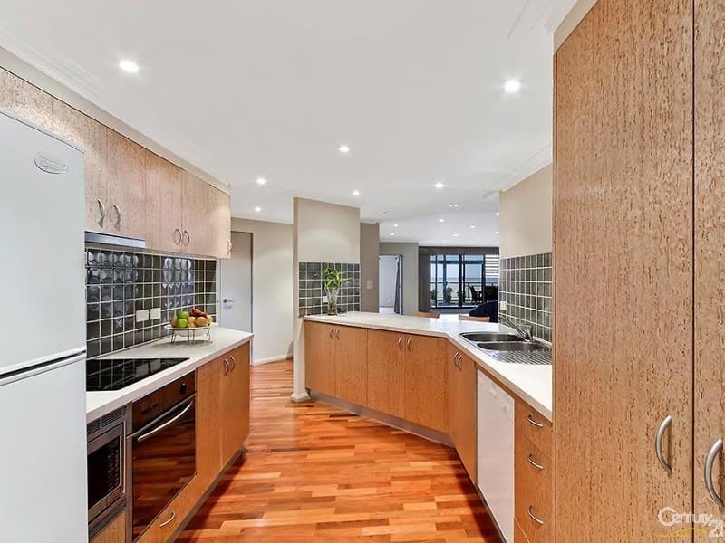 Unit 4/110-112 Ocean Parade, Blue Bay, NSW, 2261, Blue Bay - Thumbnail 3