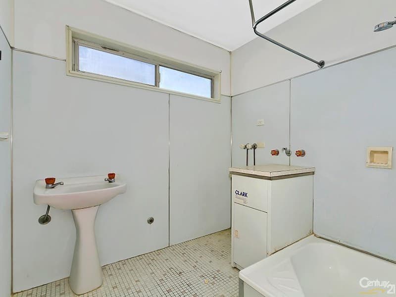 70 Dampier Blvde, Killarney Vale, NSW, 2261, Killarney Vale - Thumbnail 4
