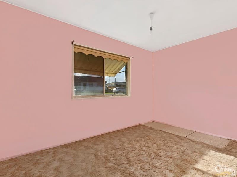 70 Dampier Blvde, Killarney Vale, NSW, 2261, Killarney Vale - Thumbnail 7