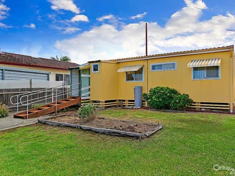 70 Dampier Blvde, Killarney Vale, NSW, 2261, Killarney Vale - Thumbnail 8