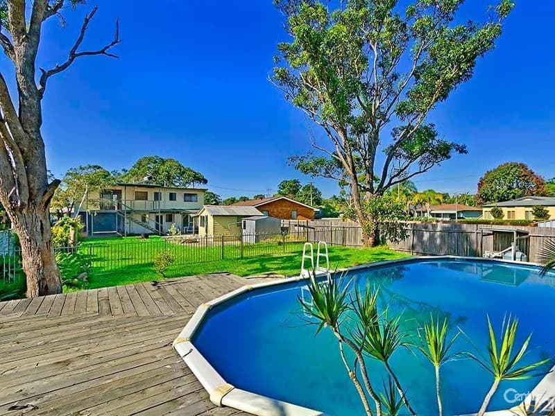 4 Clare Crescent, Berkeley Vale, NSW, 2261, Berkeley Vale - Thumbnail 2