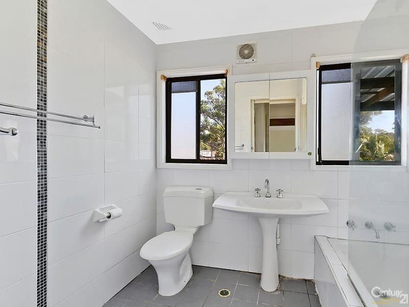 4 Clare Crescent, Berkeley Vale, NSW, 2261, Berkeley Vale - Thumbnail 8