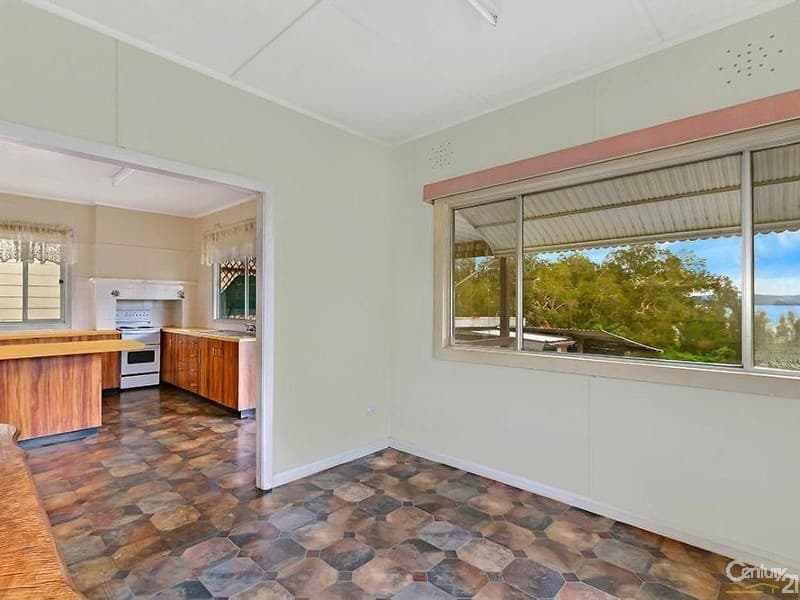 81 Lakeside Parade, The Entrance, NSW, 2261, The Entrance - Thumbnail 4