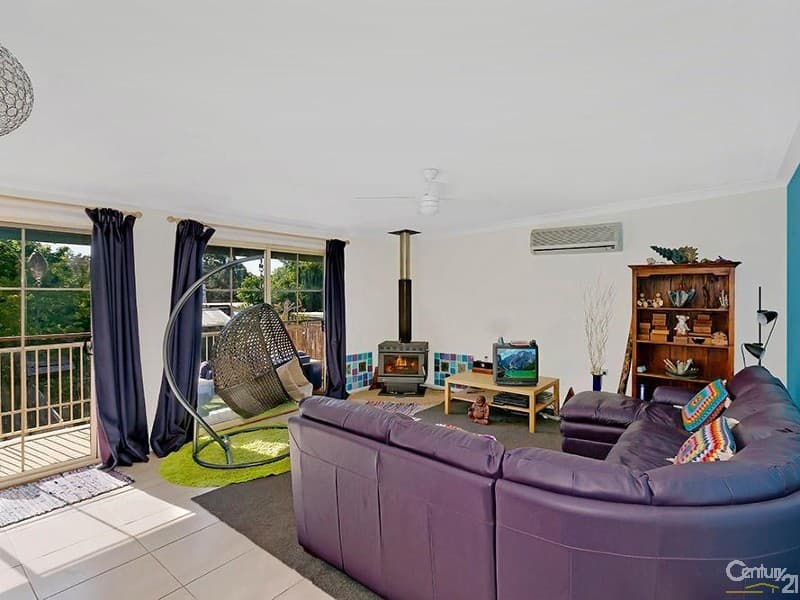 27 Laguna Parade, Berkeley Vale, NSW, 2261, Berkeley Vale - Thumbnail 2