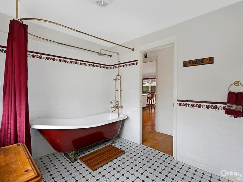 9 Shamrock Drive, Berkeley Vale, NSW, 2261, Berkeley Vale - Thumbnail 8