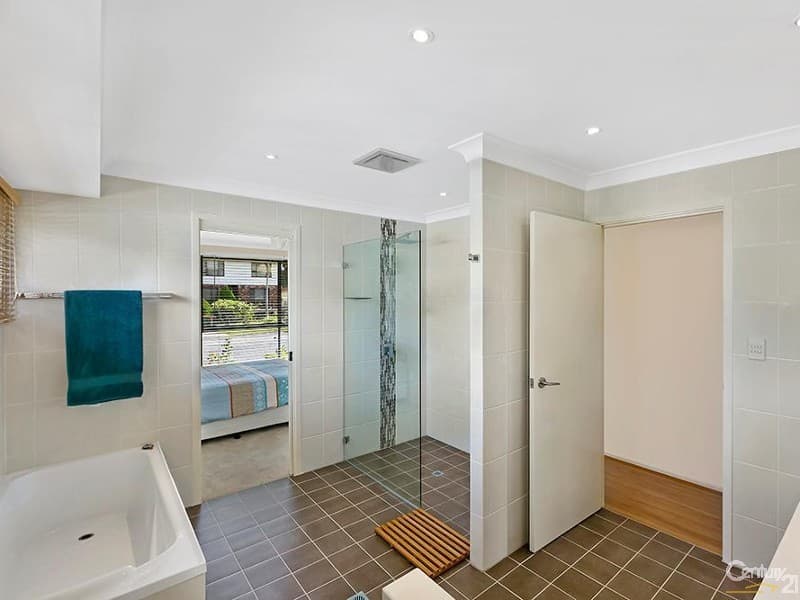 24 Lakeside Parade, The Entrance, NSW, 2261, The Entrance - Thumbnail 5
