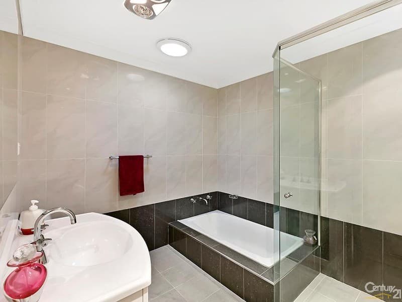 16 Erin Avenue, Berkeley Vale, NSW, 2261, Berkeley Vale - Thumbnail 5