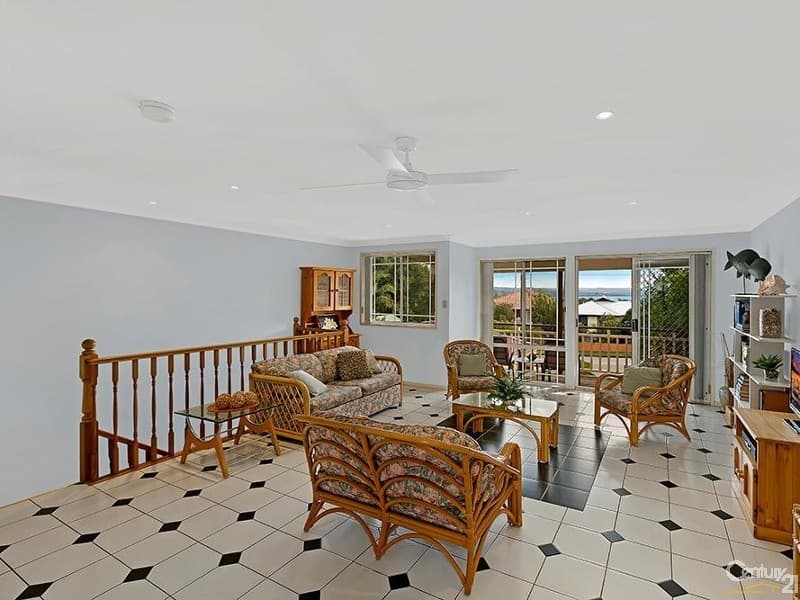 70 Grandview Street, Shelly Beach, NSW, 2261, Shelly Beach - Thumbnail 2