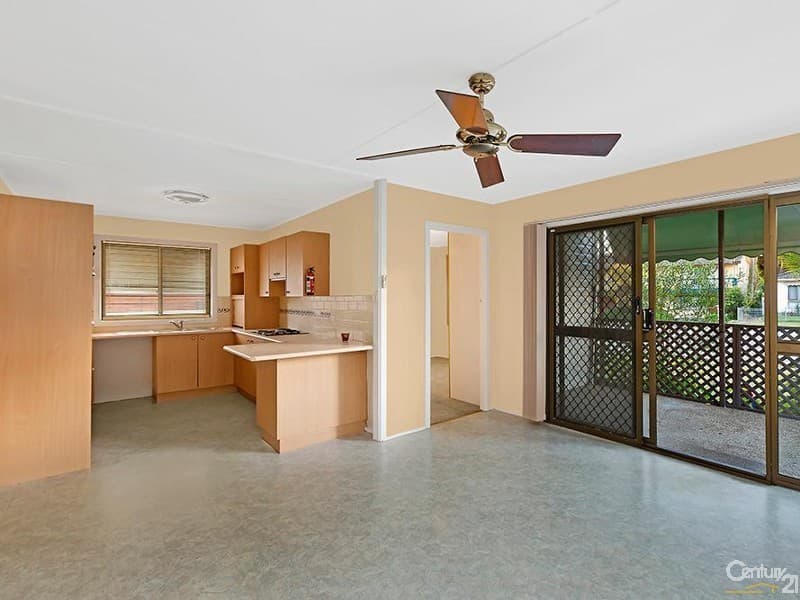 26 Bluebell Avenue, Berkeley Vale, NSW, 2261, Berkeley Vale - Thumbnail 3