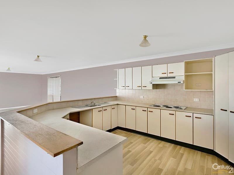 35 Clare Crescent, Berkeley Vale, NSW, 2261, Berkeley Vale - Thumbnail 2