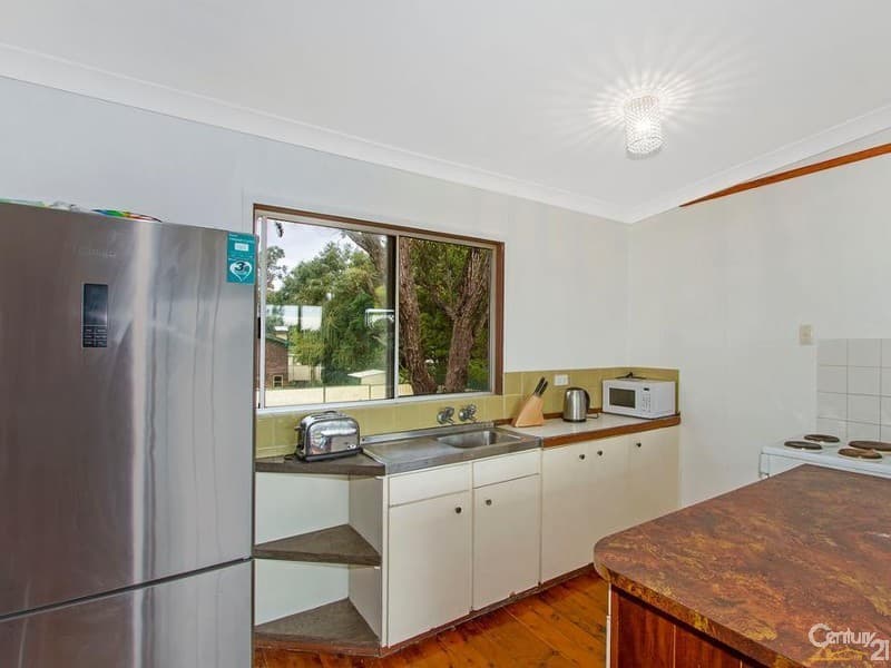 46 Gregory Street, Berkeley Vale, NSW, 2261, Berkeley Vale - Thumbnail 5