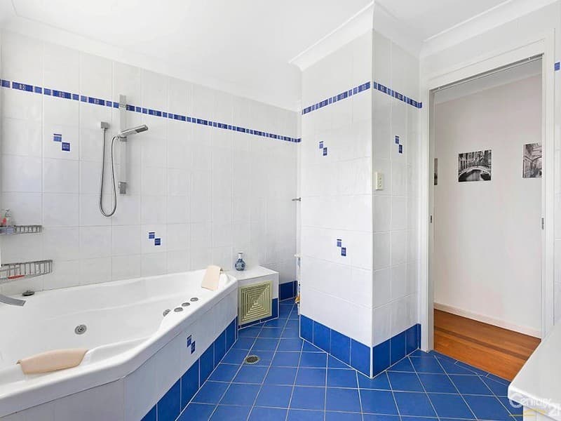 17 Sirius Avenue, Bateau Bay, NSW, 2261, Bateau Bay - Thumbnail 4