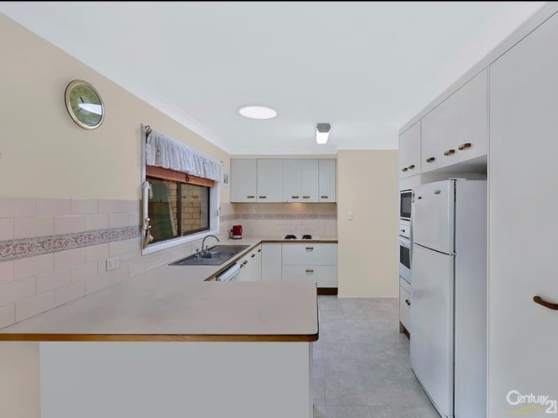 23 Black Swan Street, Berkeley Vale, NSW, 2261, Berkeley Vale - Thumbnail 3