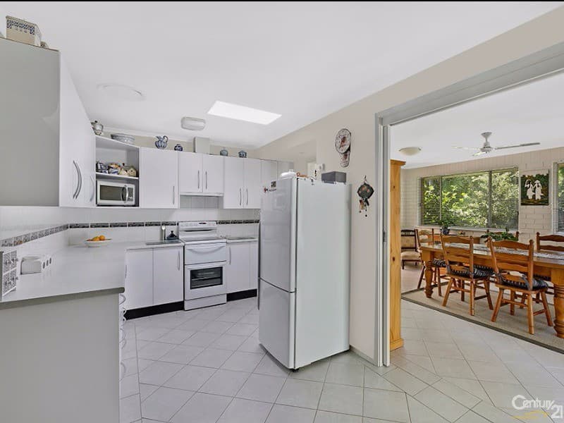 3 Loxley Close, Berkeley Vale, NSW, 2261, Berkeley Vale - Thumbnail 3