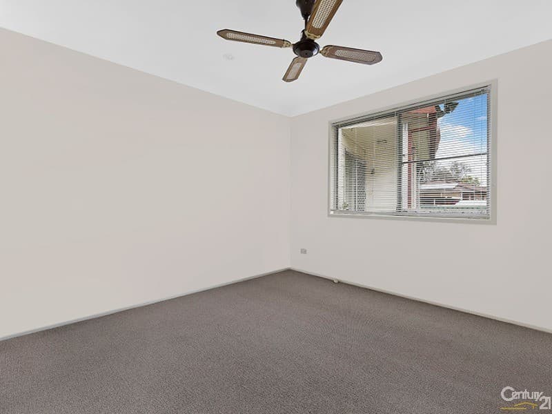 38 Buckingham Road, Berkeley Vale, NSW, 2261, Berkeley Vale - Thumbnail 4