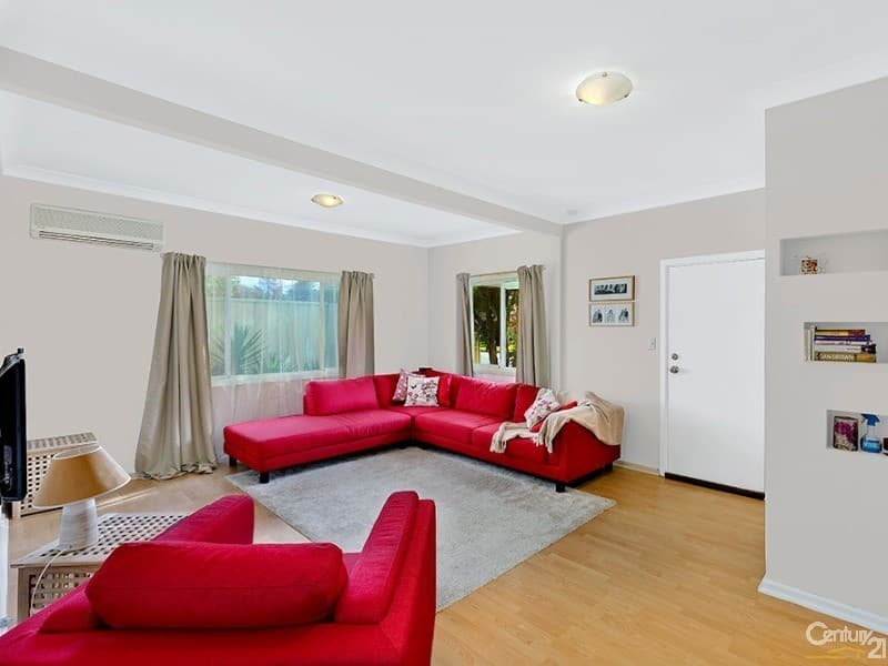 18 Kurraba Parade, Berkeley Vale, NSW, 2261, Berkeley Vale - Thumbnail 2