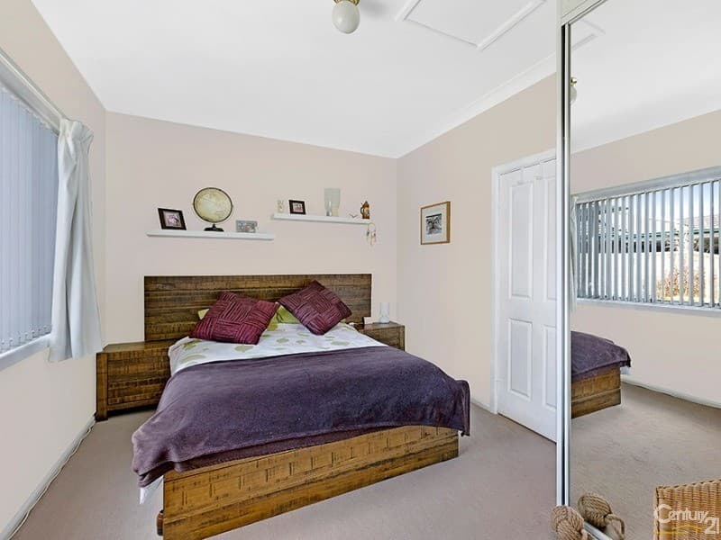 18 Kurraba Parade, Berkeley Vale, NSW, 2261, Berkeley Vale - Thumbnail 3