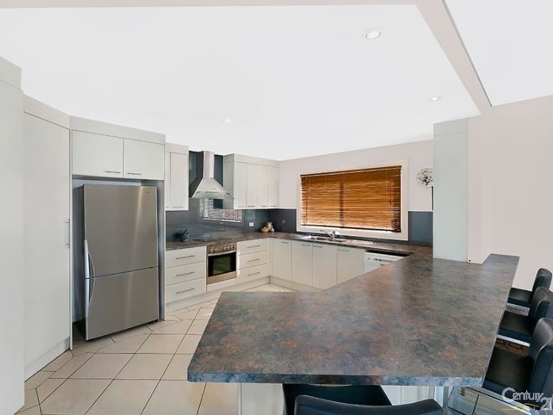 25 Kenmare Avenue, Berkeley Vale, NSW, 2261, Berkeley Vale - Thumbnail 5