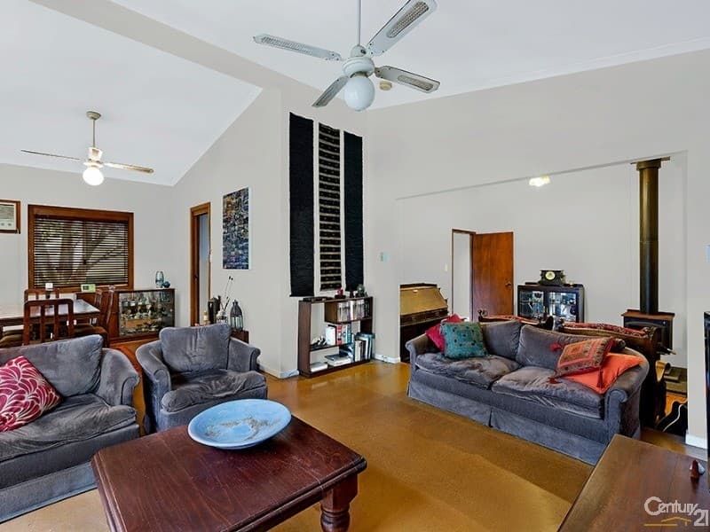 5 Florence Avenue, Tumbi Umbi, NSW, 2261, Tumbi Umbi - Thumbnail 2