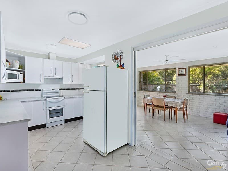 3 Loxley Close, Berkeley Vale, NSW, 2261, Berkeley Vale - Thumbnail 3